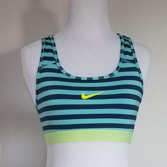 Nike Dri-Fit Sports Bra Size Medium - Picture 1 of 9